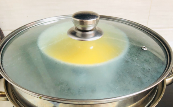 鸡蛋水香油做法