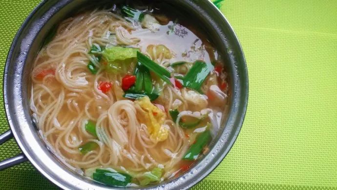 鸡蛋花煮面条做法