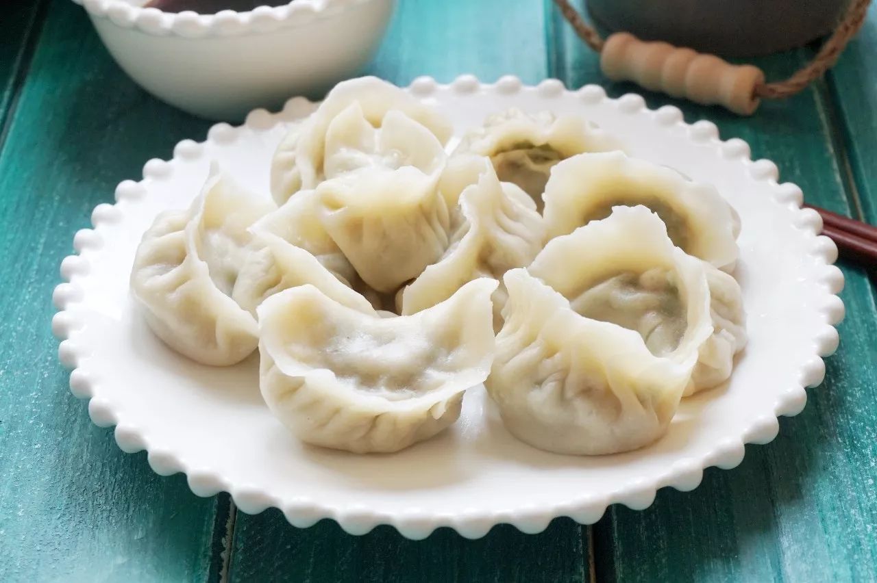 包头菜豆腐蒸饺，家常美食的新滋味体验