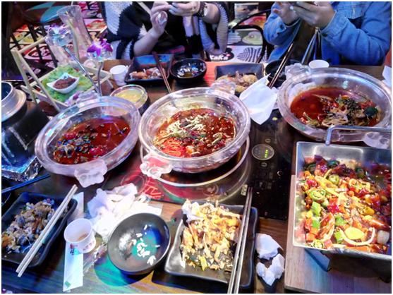探秘美食背后的故事，寻找正宗臭豆腐的独特魅力
