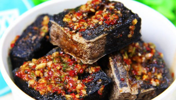 湖北特色美食探秘，自制美味臭豆腐半成品攻略