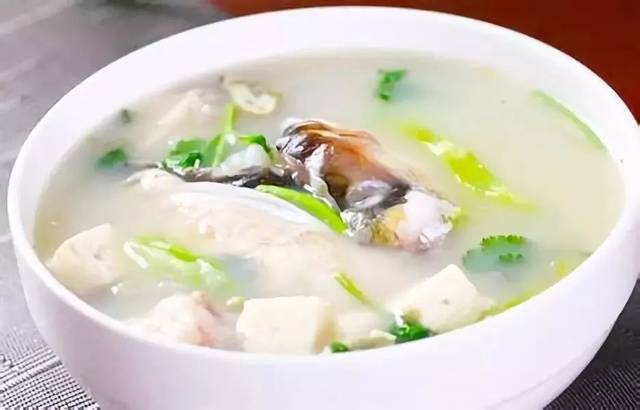 鲜美升级！鱼头虾豆腐汤的营养秘密与家常做法