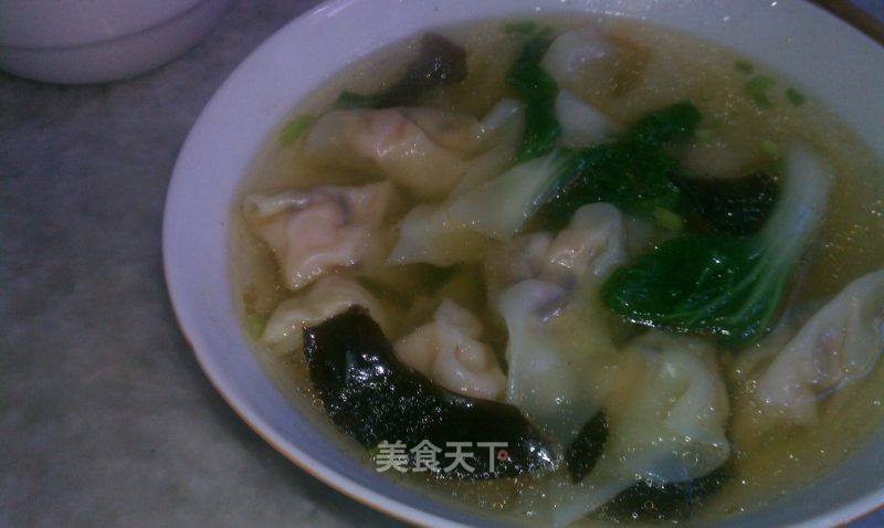 香菇鲜肉馄饨，温暖心房的鲜美佳肴