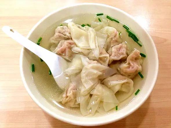 香菇鲜肉馄饨，温暖心房的鲜美佳肴
