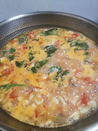 暖身养颜的鸡汤疙瘩汤，家常美食的制作秘诀