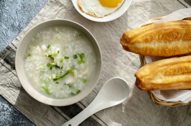 黑头豆腐最正宗，探寻传统美食的独特魅力