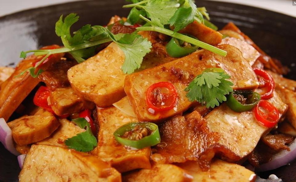 干锅溜豆腐，家常美食的醇香诱惑