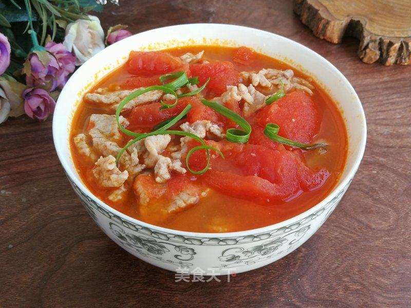 西红柿年糕肉片汤的做法