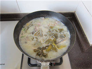 白味酸菜鱼，酸爽开胃的家常美食制作攻略