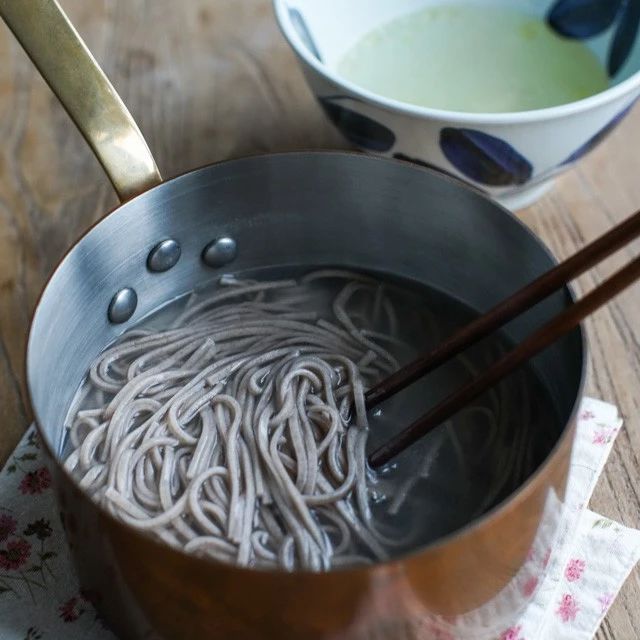 水煮卷心菜鸡蛋的做法