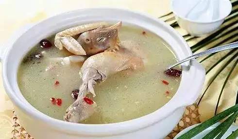 菠菜鸡肉炖豆腐，营养满分的家常美食制作攻略