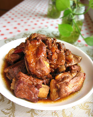 儿童营养美食，排骨的滋养之道与家常做法