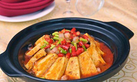 威海鱼焖豆腐，鲜美滋味，温暖每一根味蕾