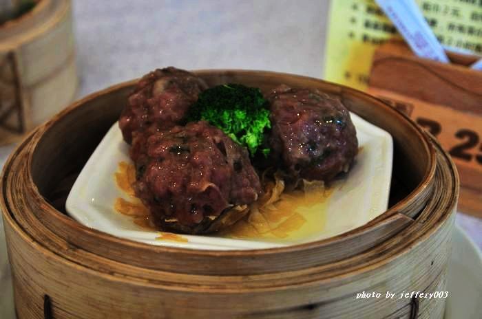 珍菌煨豆腐，滋补养生的美食之旅