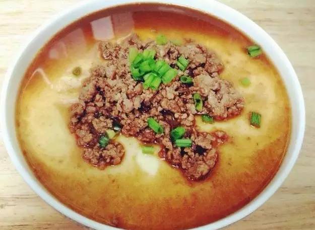 豆腐沫肉沫蒸蛋，家常美食的鲜美秘诀