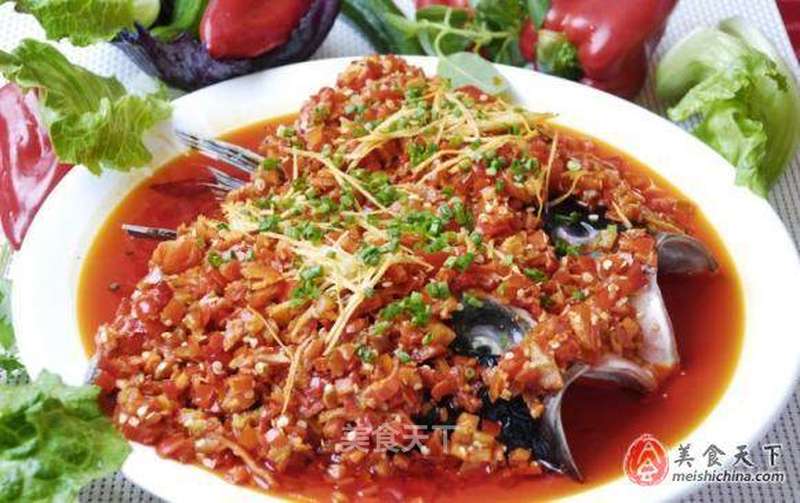 炸豆腐鱼头，家常美食的鲜美诱惑