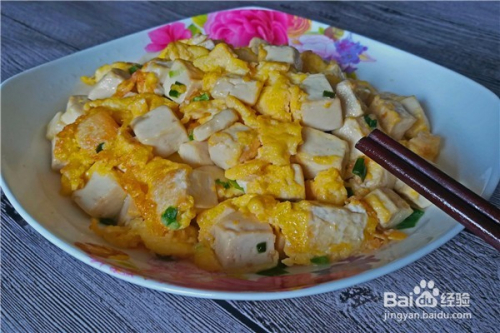 南方豆腐炒鸡蛋，家常美食中的营养奥秘