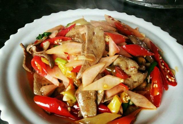 泡椒猪肝，家常美味，营养丰富的快手菜