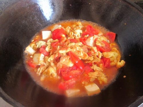 家常美食新编，番茄鸡蛋豆腐碎肉的魅力与做法解析