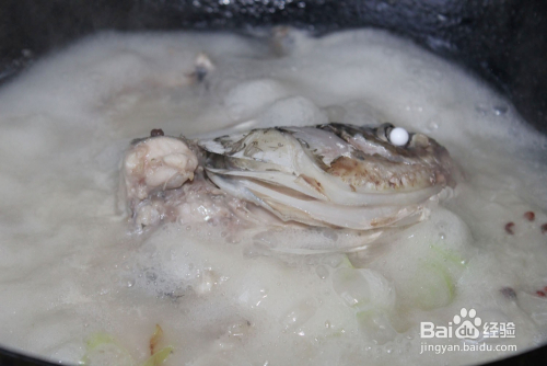 白鲢炖豆腐的做法