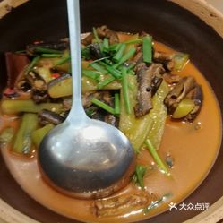 鳝鱼炖豆腐黄瓜，鲜美滋补的家常佳肴