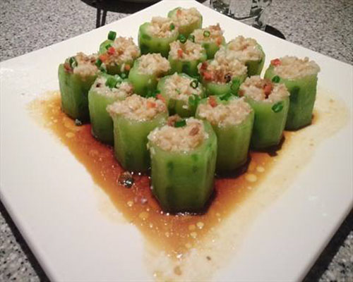 夏日清爽美食，丝瓜丝豆腐饼的制作与功效解析