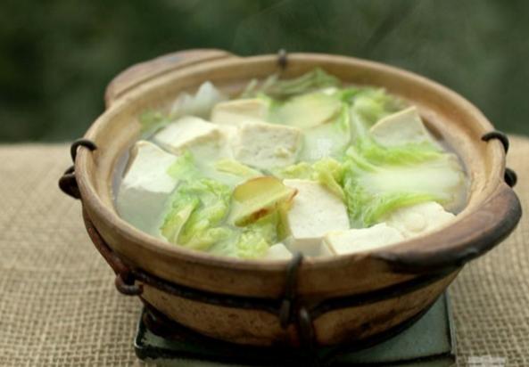 家常白菜丸子豆腐，温暖家常味，营养又美味