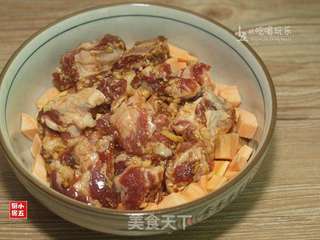 家常美味，小米蒸排骨的独到魅力与做法解析