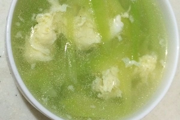 蘑菇莴笋汤的家常做法