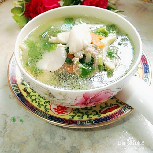 蘑菇莴笋汤的家常做法