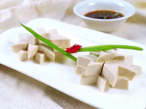 春节佳肴，自制泡豆腐的传统与创新
