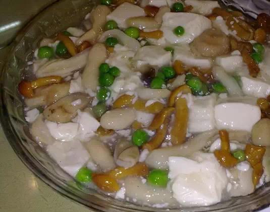 白豆腐炖肉末，家常美食的温馨邂逅