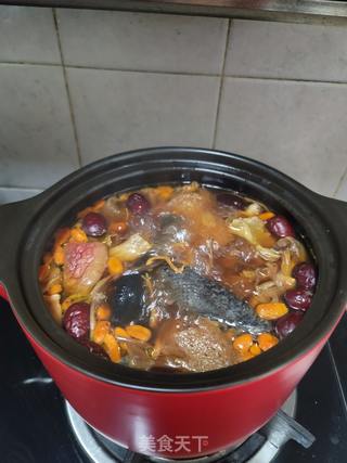 猪血煲仔汤的做法