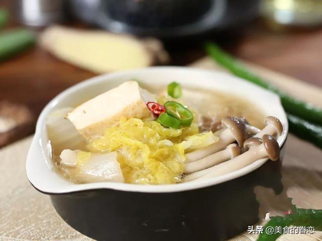 白菜豆腐汤，一道家常美食的温暖魅力