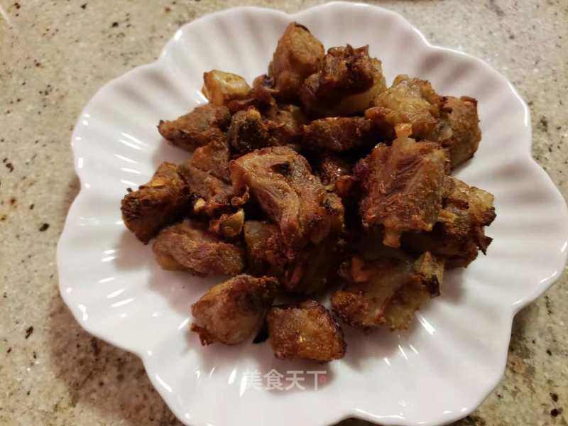 小向蒜香排骨的做法