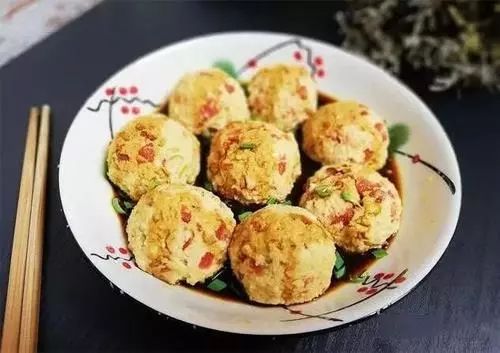 牛奶鸡蛋豆腐丸子，营养美味，轻松入门的家庭佳肴