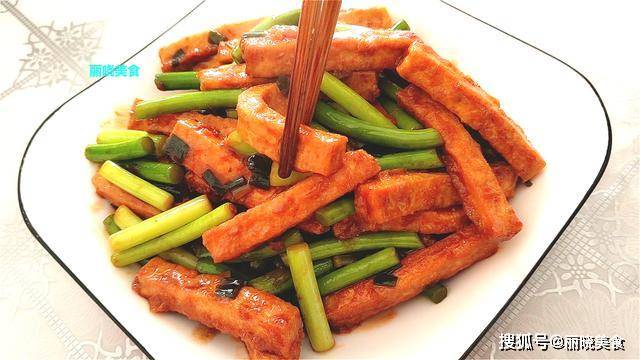蒜苔豆腐馅儿的魅力，家常美食新体验