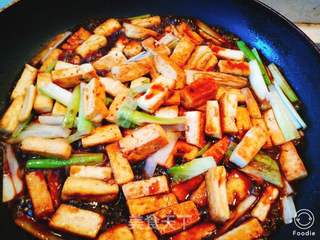 葱烧豆腐新滋味，不放油的秘密食谱