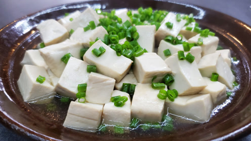 小葱拌豆腐萝卜，家常美味，营养满分