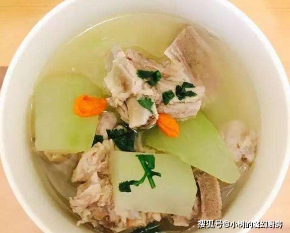 冬瓜排骨黄豆汤，夏日消暑养生佳品，做法简单又美味