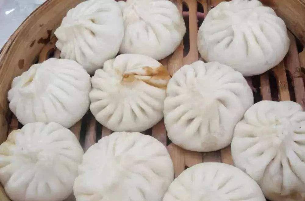 地皮菜豆腐包子的秘密，家常美食的全新演绎