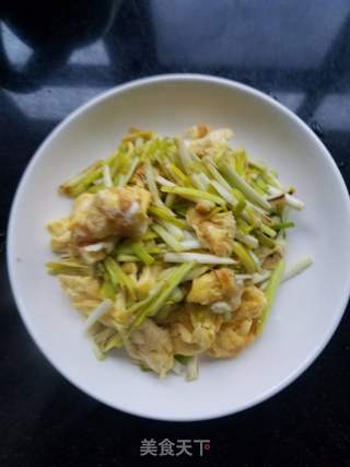 蒜黄包鸡蛋的做法视频