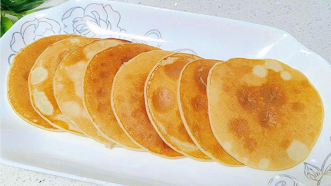 家常香蕉饼，轻松入门的甜蜜早餐，营养又美味