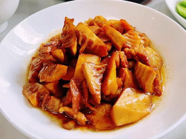 豆腐油条子烧肉，家常美食的创意融合