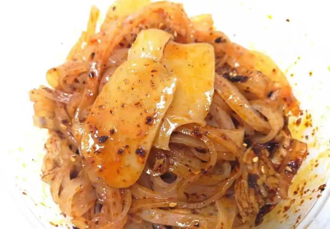 调米皮，传统美食的现代魅力与家常做法解析