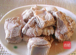 砂锅土豆酱排骨的做法