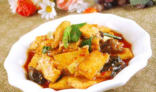 鲜美组合，鱼鸭血豆腐的营养食谱与家常做法