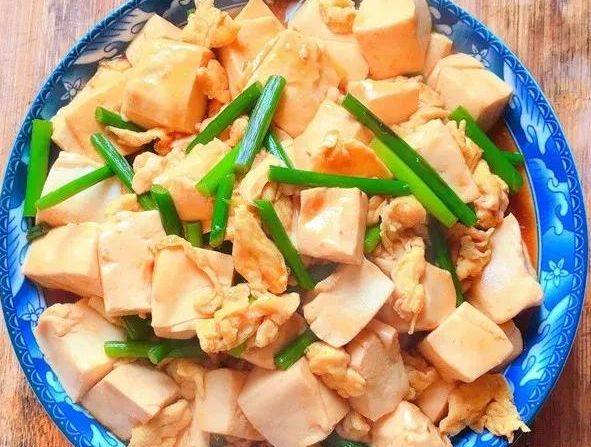 葱拌内酯豆腐，家常美味，营养满分