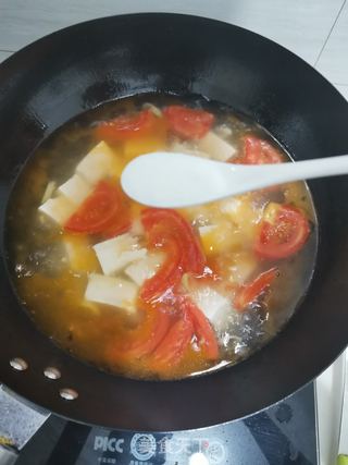 番茄洋葱豆腐鸡蛋的做法