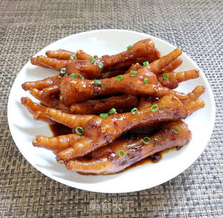 咸香鸡爪，家常美食的魅力与简易做法解析